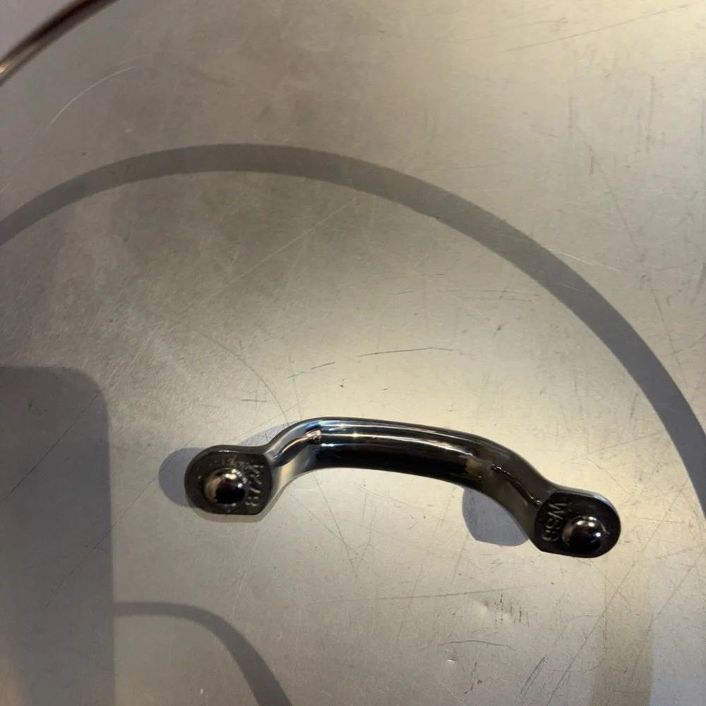WILLIAM SONOMA GLASS LID IRON CLAD HANDLE OUTER RIM 11” ROUND INNER RIM 10”
